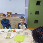 Super sałatki przygotowane z klasą III C - 15.01.2016 r._5