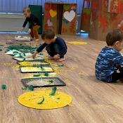 Sensoryczne zabawy Skrzatów_5